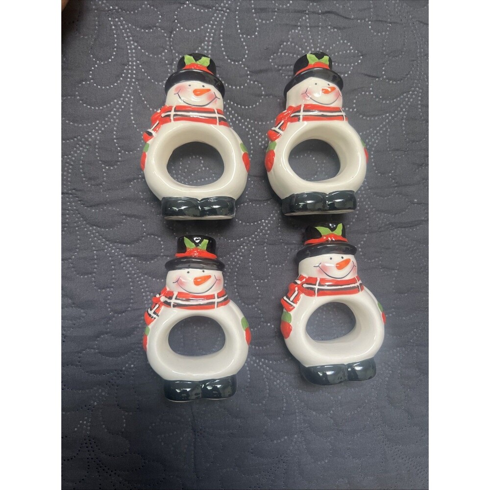 Big Lots Ceramic Christmas Napkin Rings Snowman Winter Theme 4" x 2.75" 4pc VTG